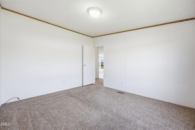 Building Photo - 1385 Live Oak Rd