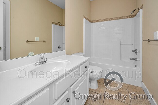 Building Photo - 252 Chesser Park Dr