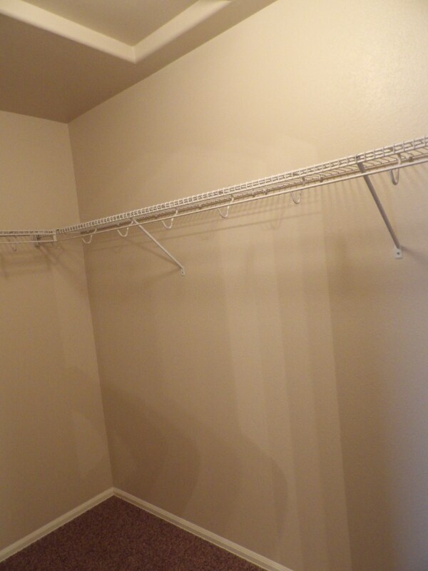 Building Photo - 802 Red Thistle View