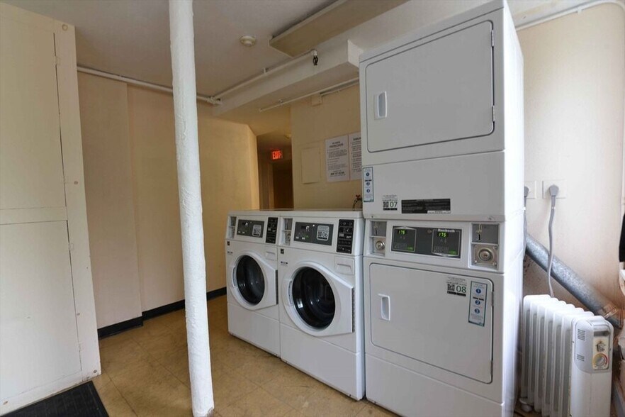 Building Photo - 1411 Commonwealth Ave