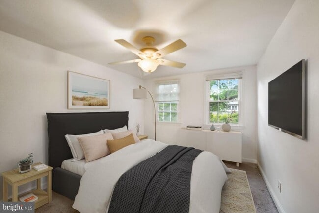 Building Photo - 2714 Ordway St NW