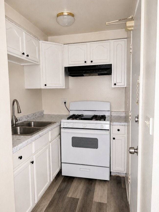 Building Photo - 510 Macie Ct