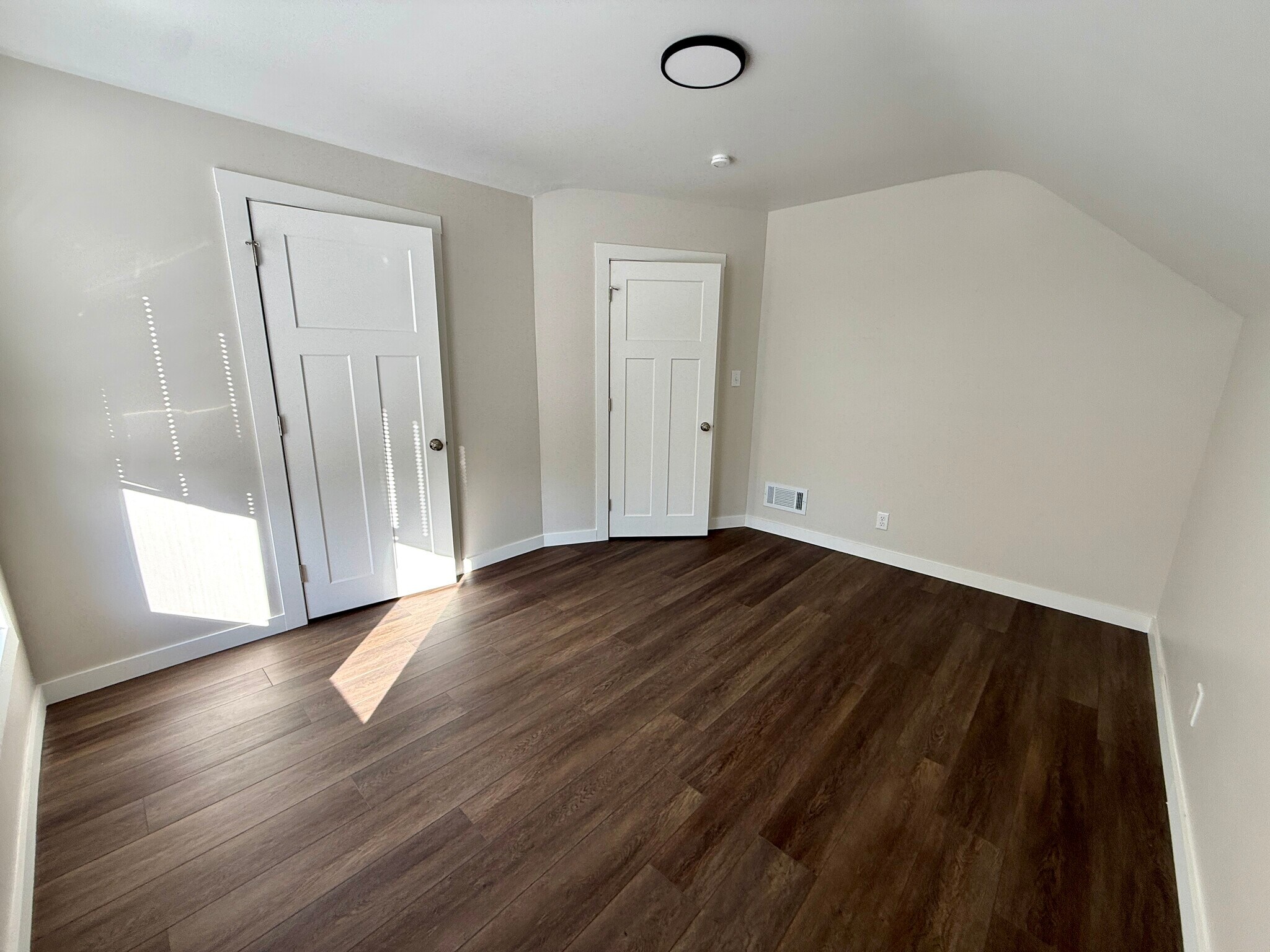 Building Photo - 427 Jefferson St