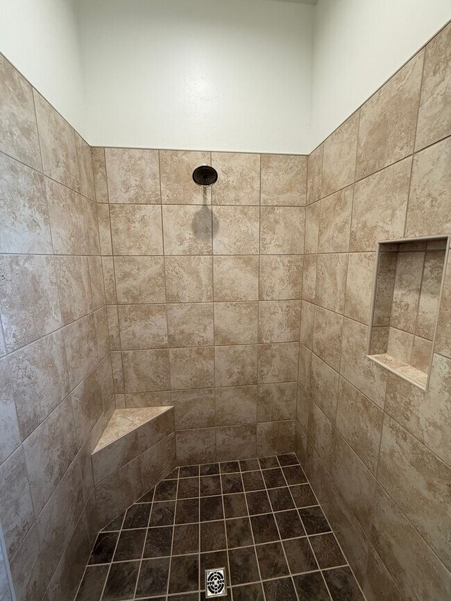 Building Photo - Livingston Ranch - BRAND NEW & IMMACULATE