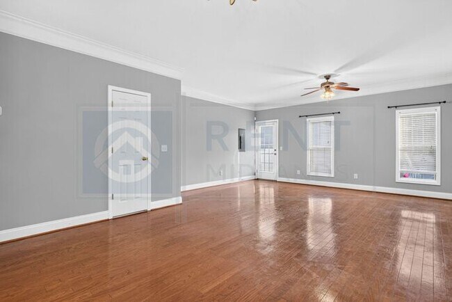 Building Photo - Townhouse in Hampton Forest