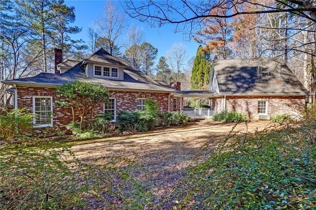 Building Photo - 344 Lost Creek Dr NW