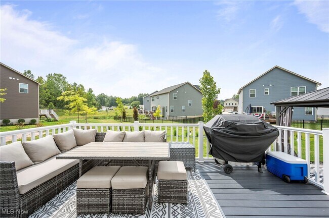 Building Photo - 9256 Preserve Way