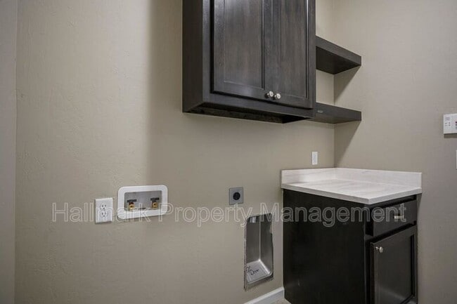 Building Photo - 1120 Garrett Farm Rd