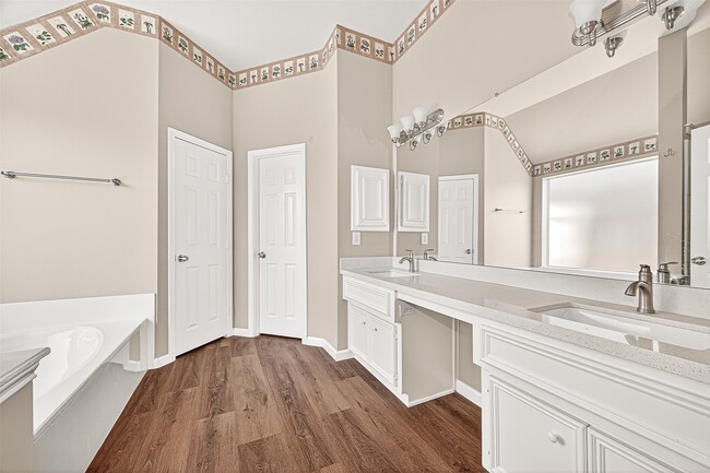 Building Photo - 22523 Cascade Springs Dr