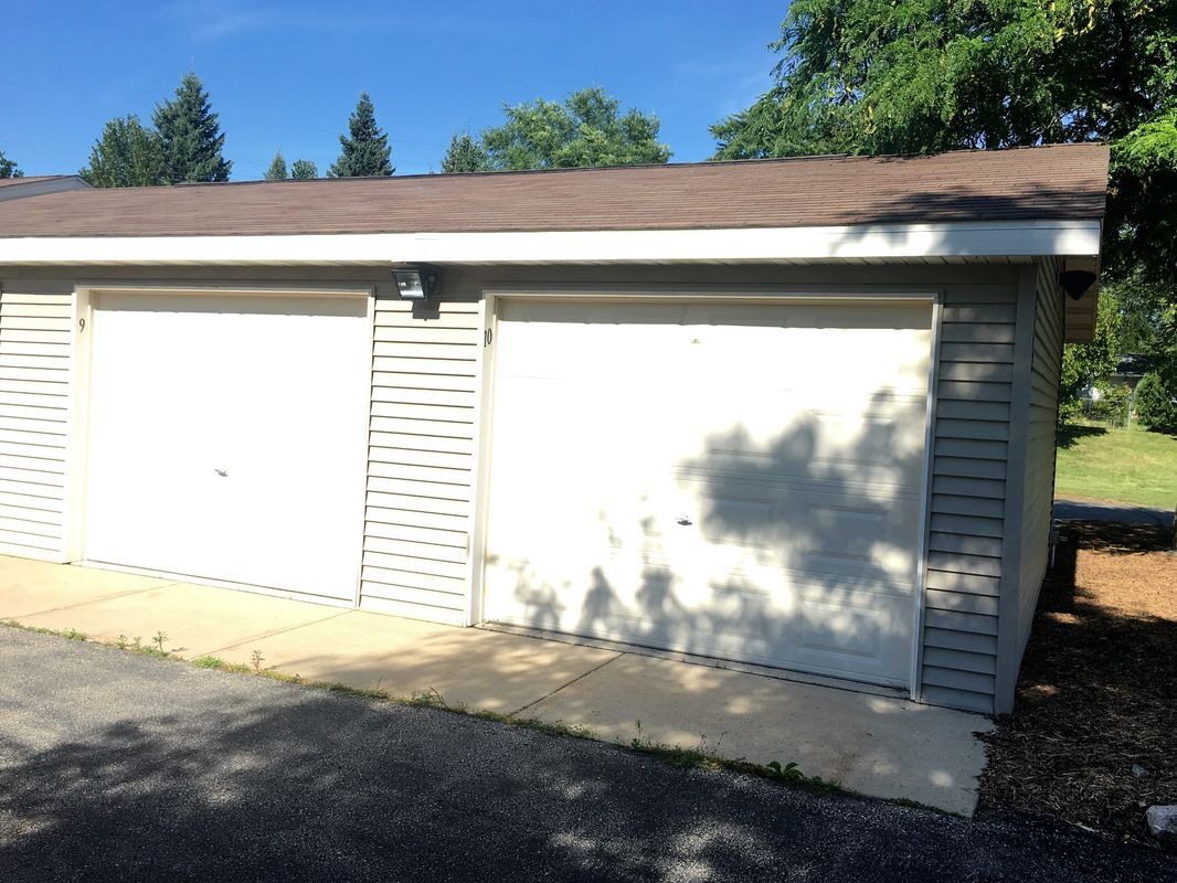 Building Photo - 2426 Independence Ln