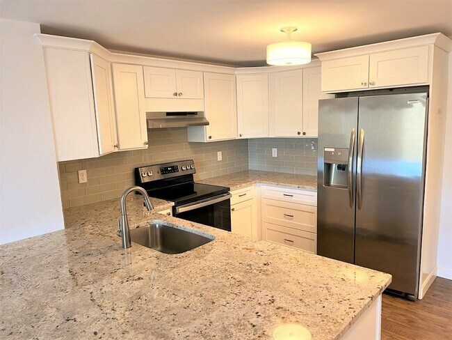 Building Photo - 1321 Worcester Rd