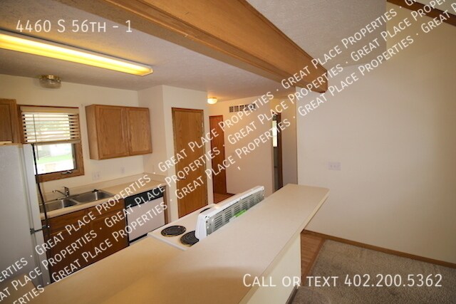 Building Photo - 4460 S 56th St