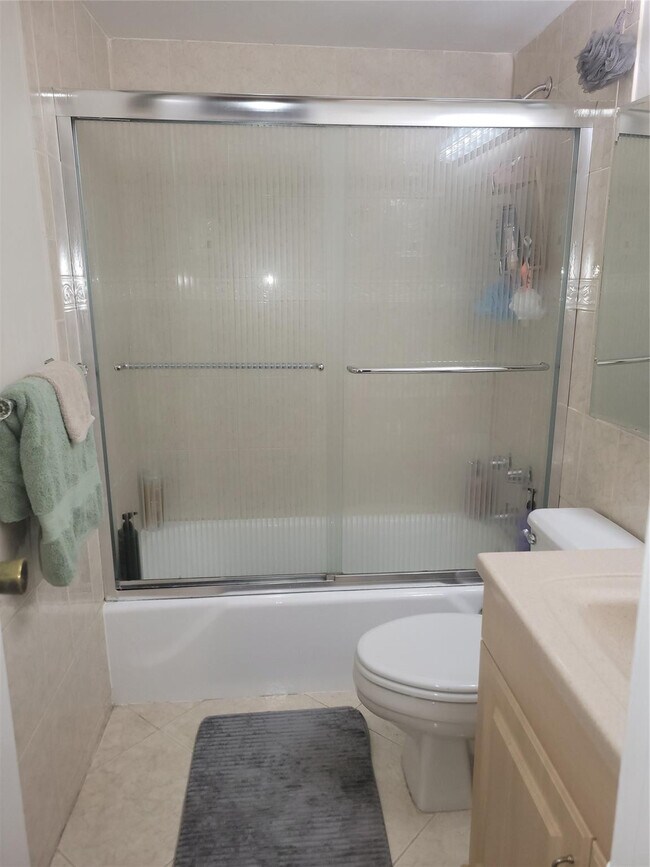 Building Photo - 1980 S Ocean Dr