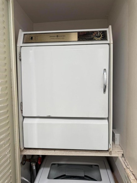 Building Photo - 514 Piedmont K