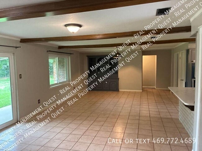 Building Photo - 851 Newt Patterson Rd