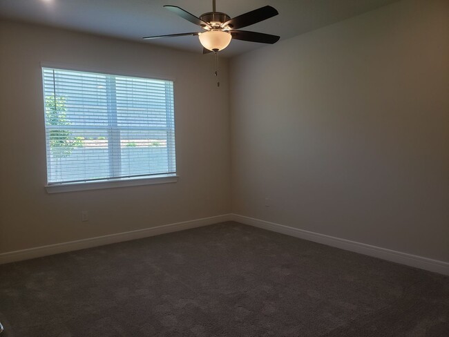 Building Photo - Beautiful Ridgeview Home