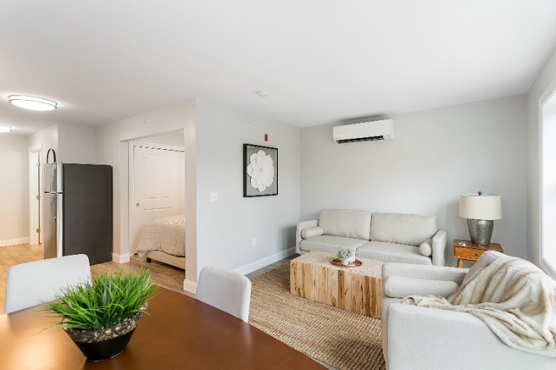 Building Photo - 1645 Black Rock Tpke