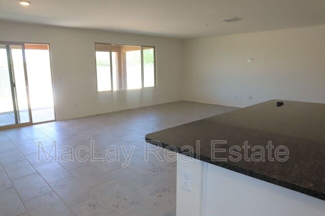 Building Photo - 2783 N Mulberry Pl