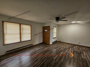 Building Photo - Hamlet Charming