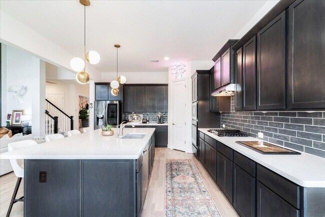 Building Photo - 5713 Fresno Ave