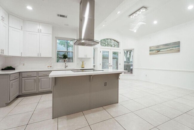 Building Photo - 127 S Copperknoll Cir