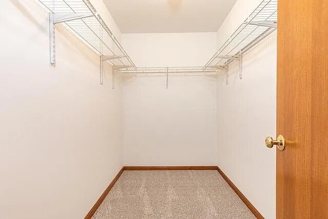 Building Photo - 1841 Lake Shore Dr