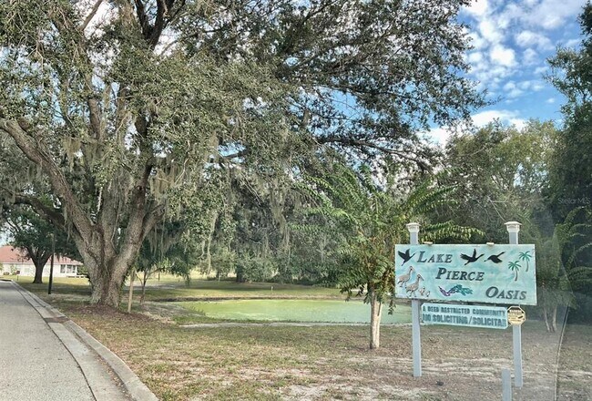 Building Photo - 132 Golf Aire Blvd