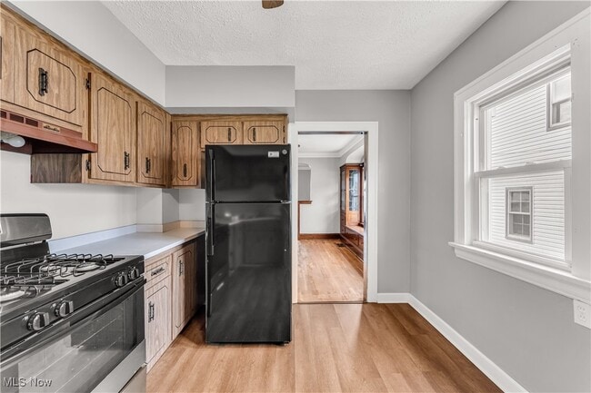 Building Photo - 5019 E 113th St