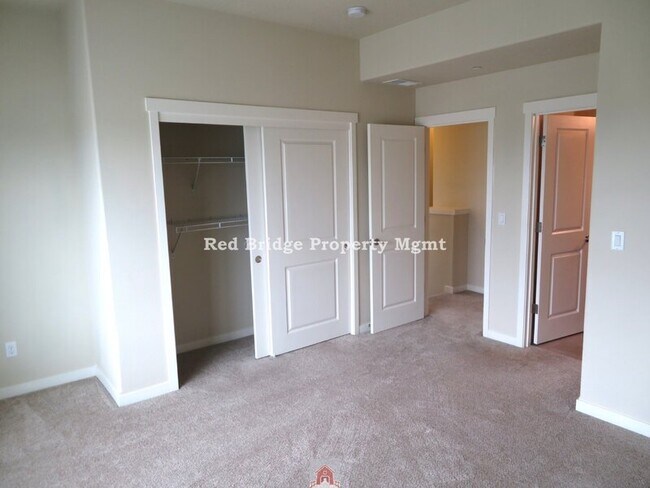 Building Photo - 28500 SW Villebois Dr N