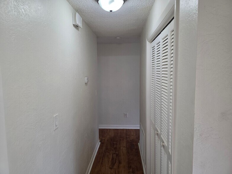 Building Photo - 9205 N Fawn Way