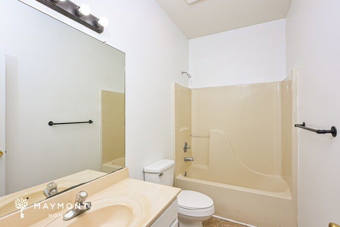 Building Photo - 141 Parklane Pl
