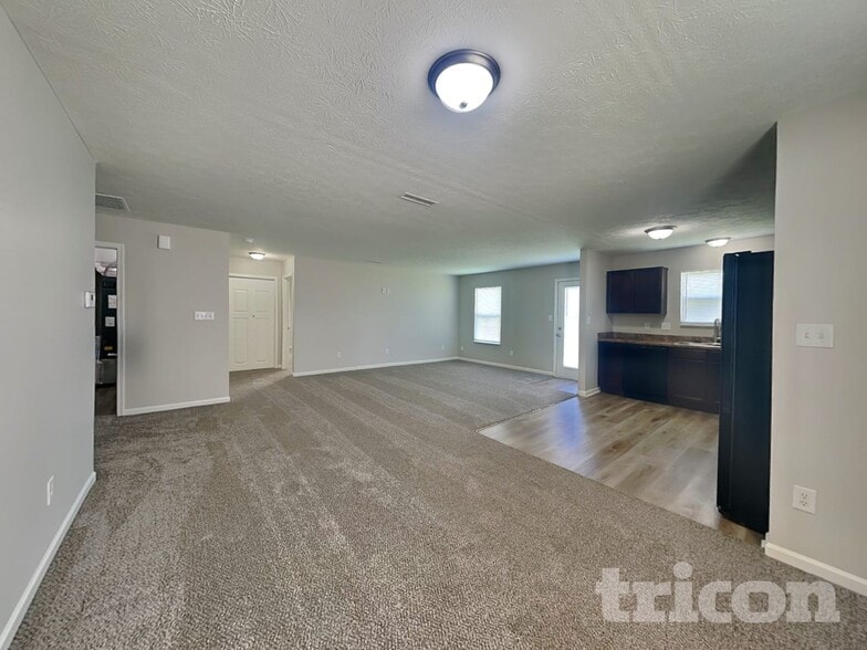 Building Photo - 2944 Mozart Way