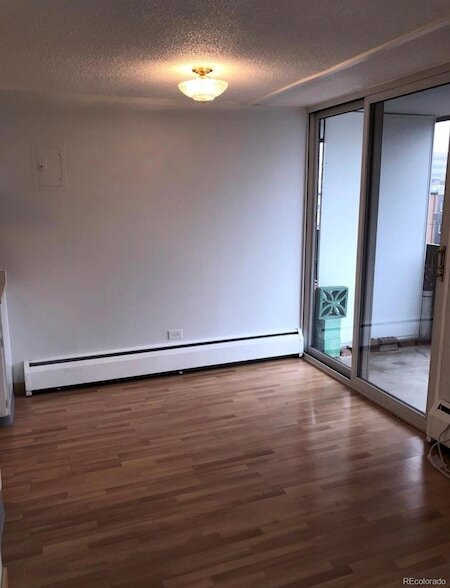 Building Photo - 799 Dahlia St