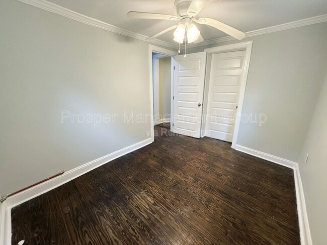 Building Photo - 70 Radcliffe St