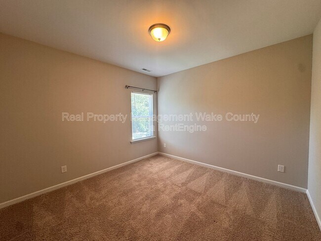 Building Photo - 101 Benning Hills Pl