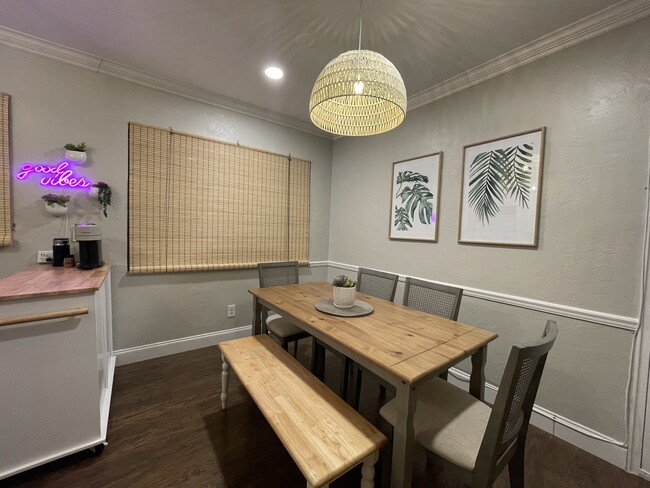 Dining Room/Coffee Bar - 7510 Dickens Ave