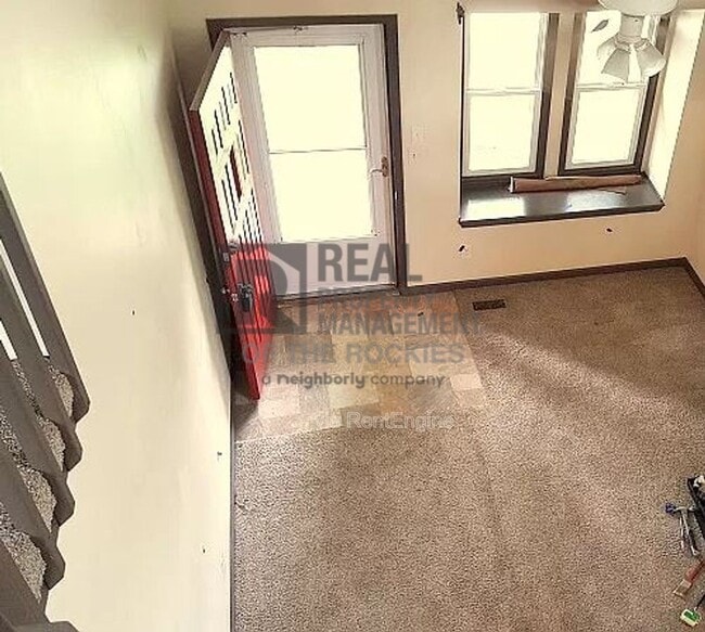 Building Photo - 1599 Wellington Ct