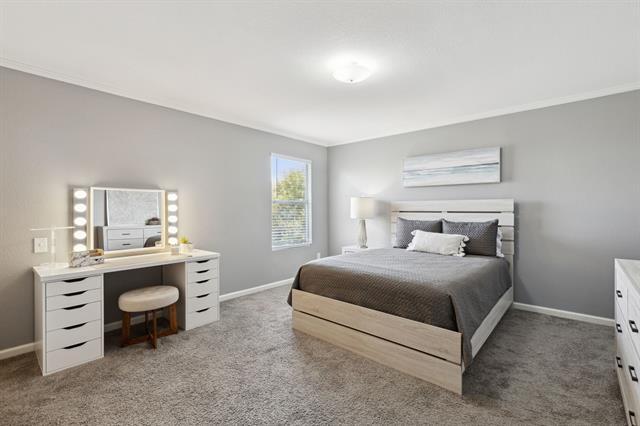 Building Photo - 2380 Somerset Dr