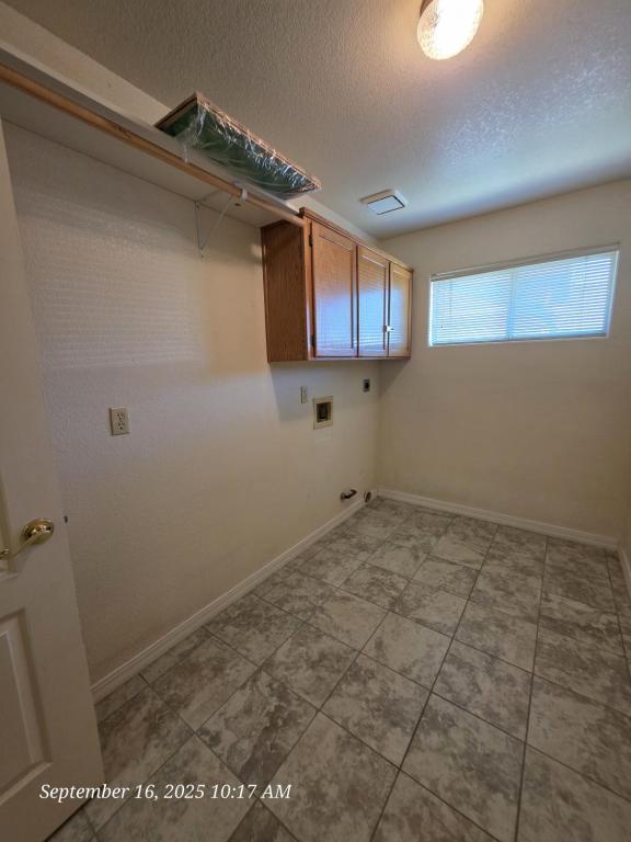 Building Photo - 3757 Lass Ave