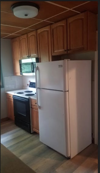 Kitchen 2 - 1906 Portland Ave