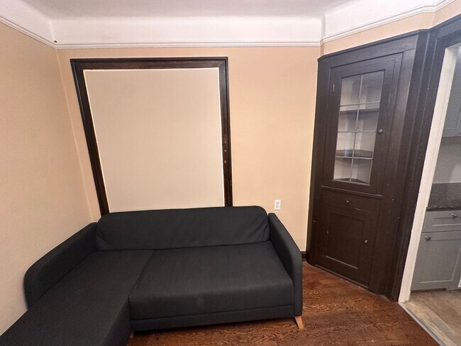 Building Photo - Bungay 22nd Ave Apartments - UW