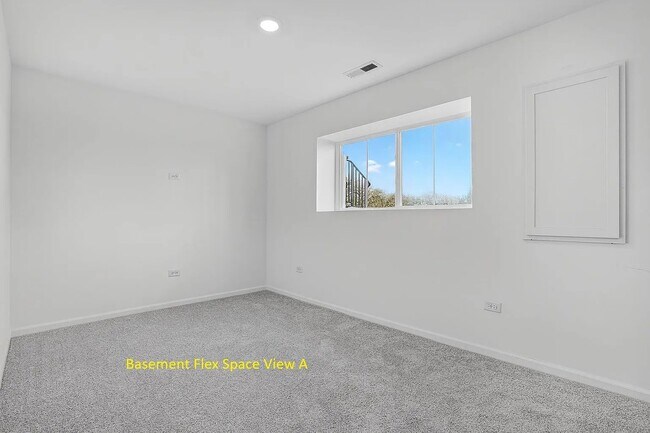 Building Photo - 422 Red Oak Cir
