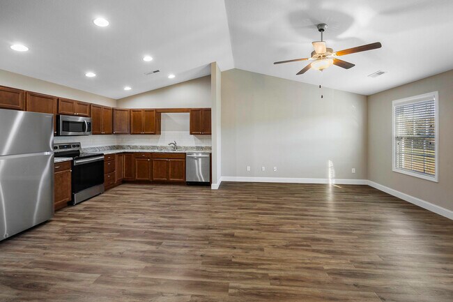 Building Photo - 5363 Dover Springs Way