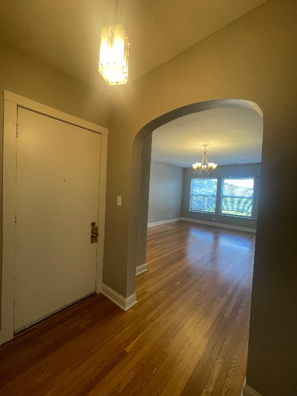 Building Photo - 5115 S Drexel Ave