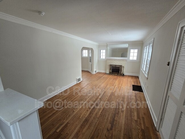 Building Photo - 15602 Delrey Ave