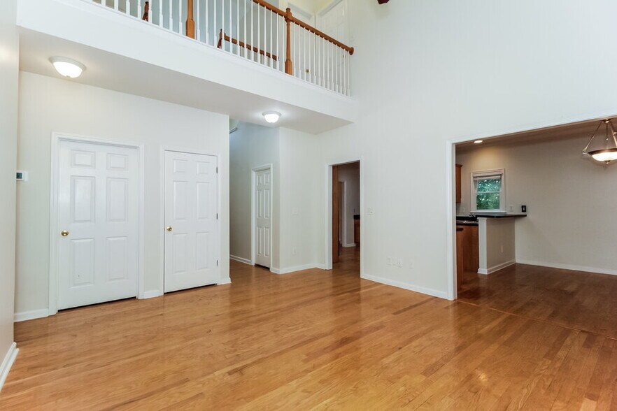 Building Photo - 58 Yosemite Ln