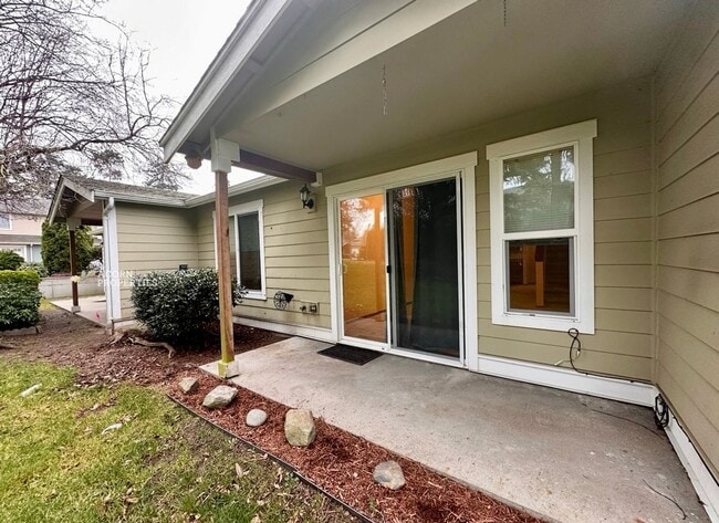 Building Photo - 1668 Stremler Dr