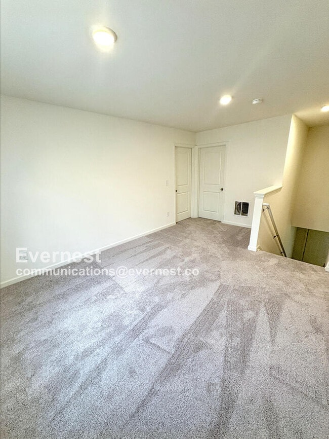 Building Photo - 141 Flowering Cherry St