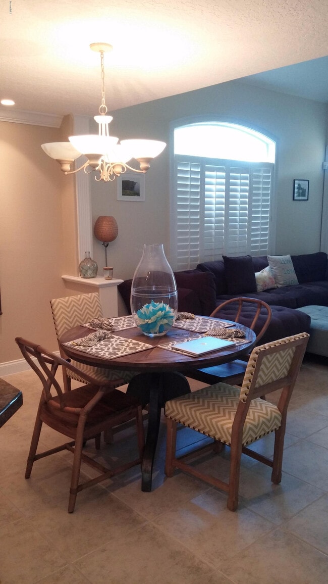 Building Photo - 411 Jackson Ave