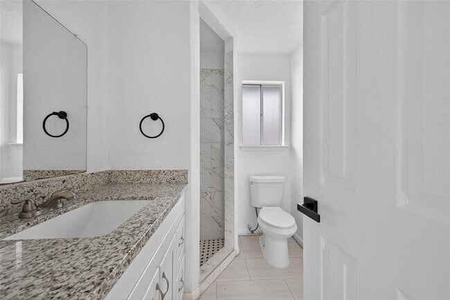Building Photo - 7635 Dawnridge Dr